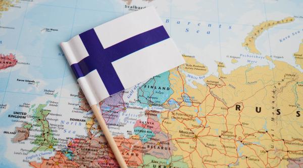 finlanda devine a zecea tara europeana care se alatura umbrelei nucleare a frantei