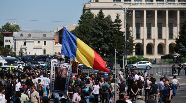 protest masiv al fermierilor in piata victoriei marti jandarmii organizeaza filtre si echipe de dialog