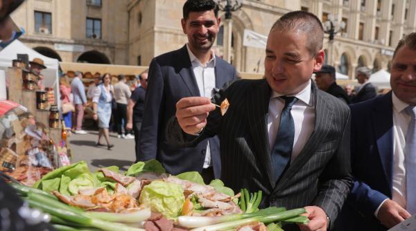 jos alexandru bociu oierii se delimiteaza de violentele din piata victoriei dar nu pleaca pana cand nu li se vor indeplini revendicarile una dintre ele fiind demiterea presedintelui ansvsa