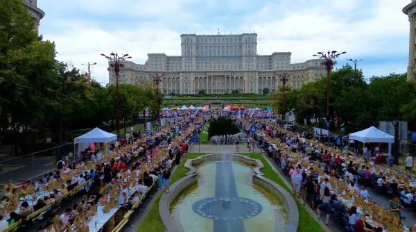 masa care uneste de la record mondial la impact social peste 100 000 de euro stransi pentru construirea unui spital de psihiatrie pediatrica