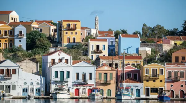 cine se muta pe insula kastellorizo in grecia celebra prin filmul mediterraneo primeste 5000 de euro val de beneficii anuntate de premierul grec