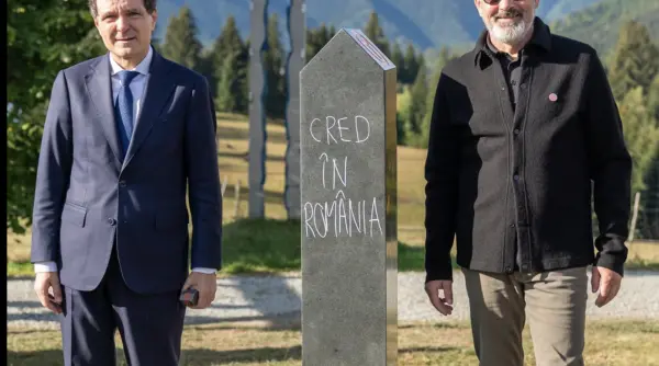 cel mai simplu este sa spui ca in romania e o nenorocire nicusor dan considera ca nu e chiar asa sunt si probleme mari si probleme mici