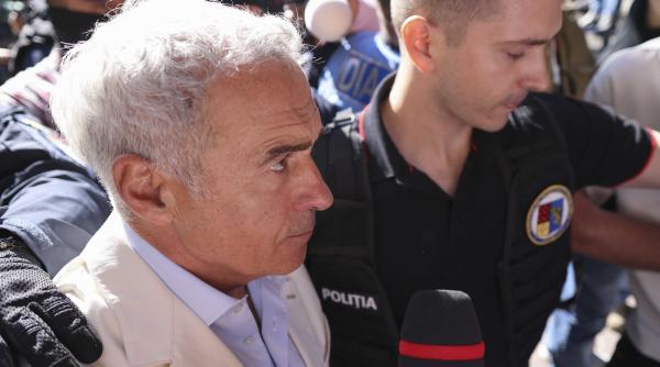 calin georgescu ar fi intentionat sa si cumpere o vila in toscana chirieac si toader doua explicatii pentru ridicarea sa din trafic la 6 dimineata