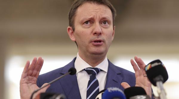 nicusor dan s a intors in tara siegfried muresan chemat de urgenta la palatul cotroceni
