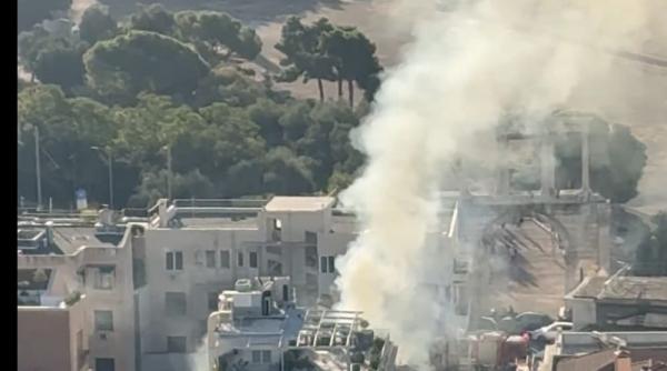 cladire prabusita la atena dupa o explozie puternica in apropierea acropolei oameni raniti si masini avariate foto video