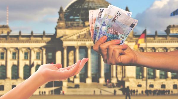 beneficiile sociale reduse in germania oamenii protesteaza in strada