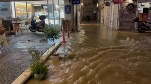 insula skiathos lovita de o furtuna puternica
