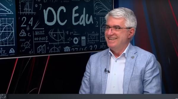 declinul educatiei pisa 2025 si impactul ai asupra matematicii prof catalin gherghe luni la dc edu