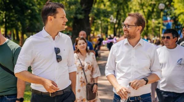 accident inainte de preluarea primariei timisoara ruben latcau viceprimarul lui fritz ar fi intrat cu masina intr un tramvai surse romania tv