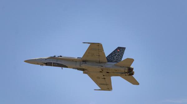 avioanele f 18 spaniole ridicate in aer dupa detectarea unei tinte aeriene la granita romaniei