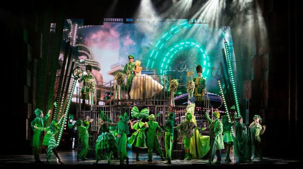 fenomenul global wicked vine pentru prima data in romania o experienta unica in viata traieste magia wicked