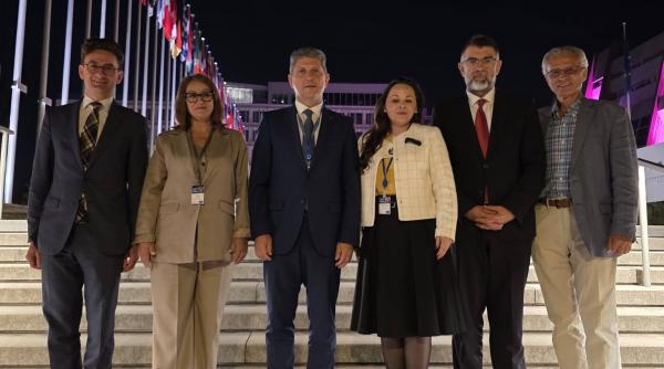 fotografii imposibile la strasbourg cu usr psd aur si pot titus corlatean anunta ca au facut front comun avand ca rezultat introducerea in rezolutia apce protejarea patrimoniului vlah din grecia