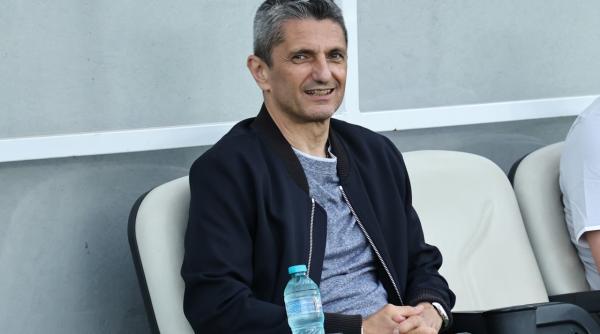 a vorbit pe la spate cu alti antrenori razvan lucescu despartire dureroasa de paok gustul amar lasat de patronul echipei s a terminat aceasta poveste