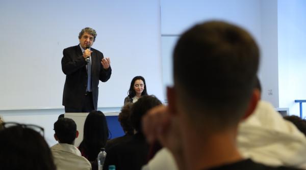 prof univ dr sorin ivan mesaj din suflet la deschiderea anului universitar de la universitatea titu maiorescu triada binelui adevarului si frumosului video