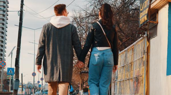 esecul elitelor dupa 1989 ti ai invita iubita la o plimbare pe iancu nicolae in pipera