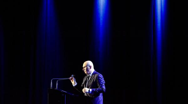 cum au fost ucise firmele private romanesti bolojan groparul economiei care a redefinit termenul reforma