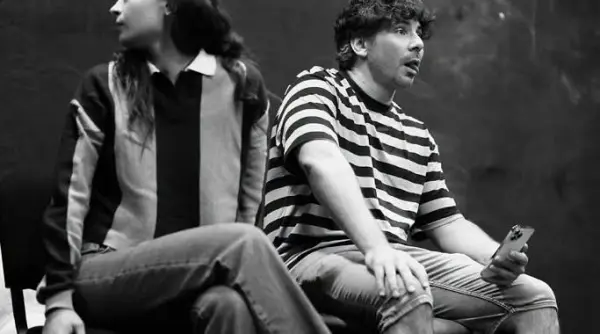 cazul epstein de romania aduce pe scena mecanismele exploatarii a avut premiera la iasi urmeaza bucuresti
