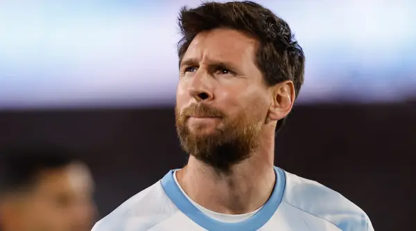 lionel messi ultimul dans in tricoul argentinei a marcat un gol si doua assist uri in fata a 85 000 de fani momente fara precedent pe monumentalul din buenos aires