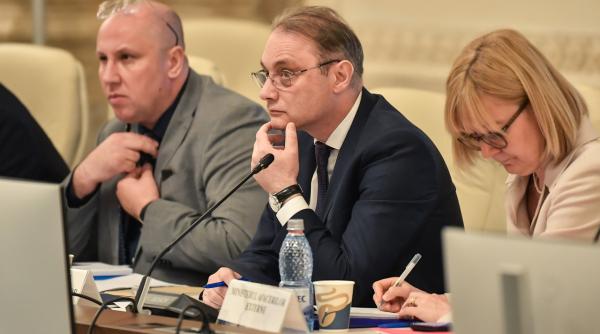negocierile pentru guvernul niculescu si prioritatile economice chirieac nu vad cum poti sa tii 10 pepeni in mana