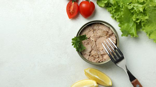 nu mai arunca uleiul din conserva de ton o nutritionista te invata ce sa faci cu el e bogat in omega 3