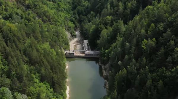 se goleste lacul ciresu din buzau unde sunt amplasate rezervoarele de apa pentru populatie
