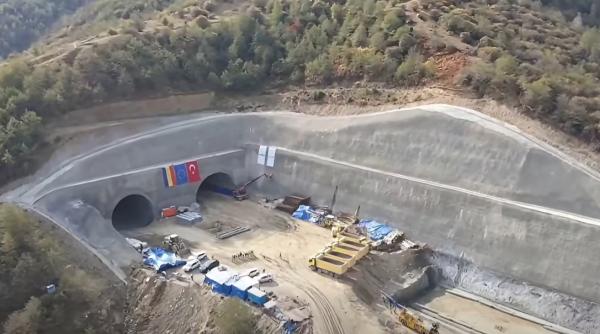 tunelul boita 1 de pe autostrada sibiu pitesti strapuns complet cnair anunta stadiul lucrarilor pe a1