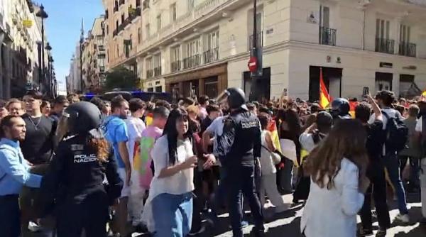noi tensiuni si arestari la protestele pentru locuinte din madrid prof christian nasulea despre criza imobiliara din spania problema de fond nu sunt turistii