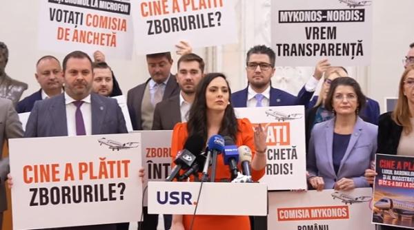 parlamentarii usr scandal cu pancarte in plen se cere sanctionarea lor sesizare in camera deputatilor