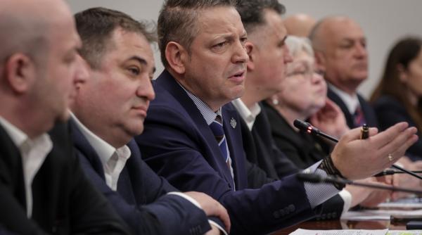 toata lumea a vrut schimbare cand am dus o bine a venit schimbarea si spun ce avem marius humelnicu trebuie sa crestem veniturile este din ce in ce mai greu