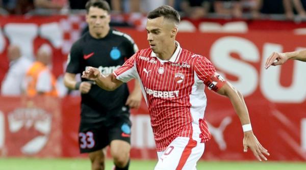 dinamo invinge fc botosani 2 0 si isi consolideaza pozitia de lider in superliga