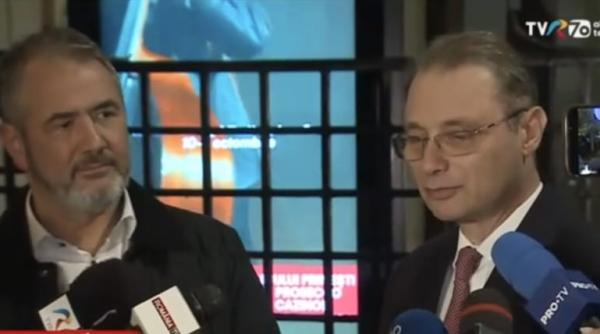 luca niculescu intalnire la ceas de seara cu sorin costreie intr un restaurant din centrul capitalei foto