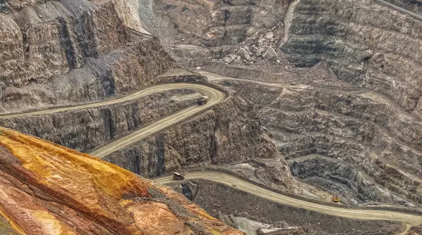 romania intre bogatia resurselor si dependenta de importuri proiectul despre mineralele critice care poate schimba industria initiat de natalia intotero in linie cu raportul draghi