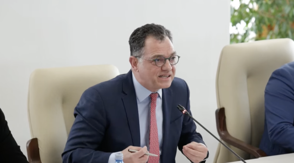 turbeaza de invidie si de ura scantei la audierea lui radu oprea pentru aparare replici cu alexandru muraru sa se retraga