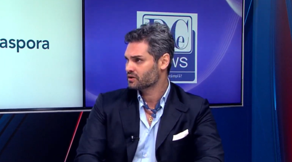 gilbert costache a plecat in spania pentru fotbal dar destinul l a dus pe podiumurile de moda m a vazut cineva si de acolo a inceput totul video