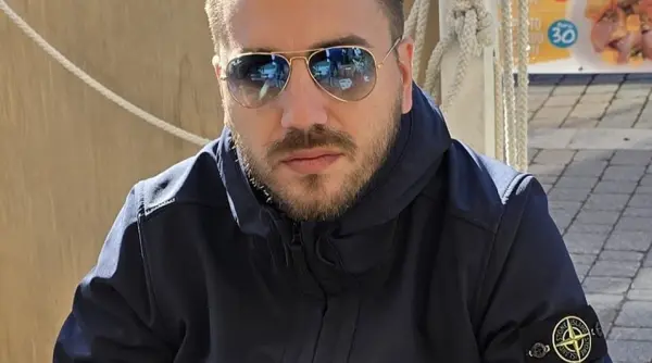 un consilier aur isi asuma incidentul cu capul de porc toata actiunea a fost indusa de marius lulea prin ariadna cirligeanu
