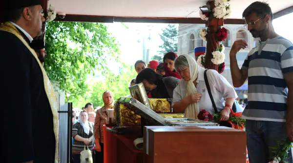 mergi la pelerinajului pentru sfantul dimitrie cel nou arhiepiscopia a transmis un regulament