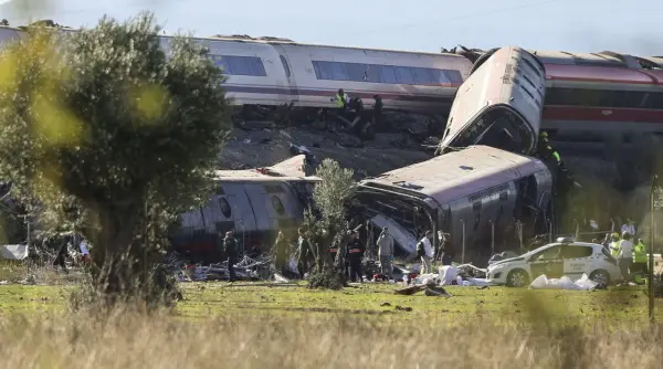 accident de tren in spania mae anunta un roman pe lista pasagerilor