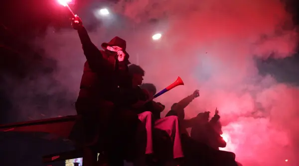 studentii sarbi cer demisii la varful institutiilor sefii politiei serviciilor secrete si unitatii antiteroriste sunt vizati