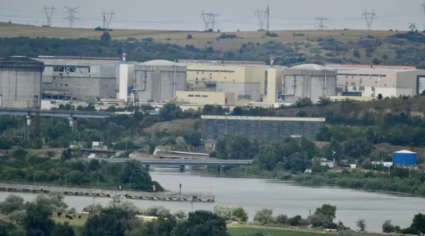 primul semnal de alarma la centrala cernavoda a fost in 2003 proiectele de pe dunare ignorate bulgaria si ungaria nu au aceeasi problema