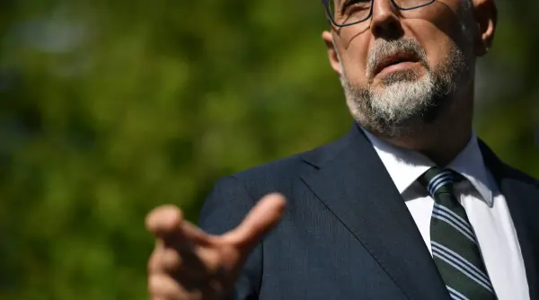 kelemen hunor nicusor dan este la fel de incapatanat ca ilie bolojan