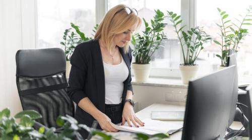 Modificare a Codului muncii. Românii care ar putea primi concediu de odihnă suplimentar