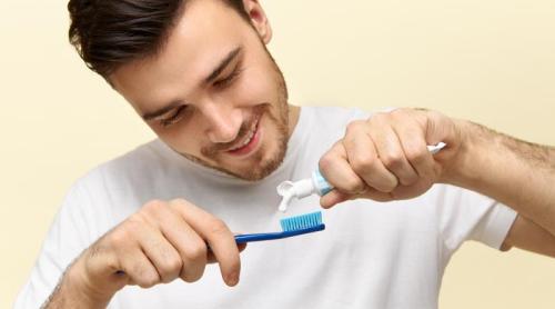 Pastă de dinți inspirată din natură: ar putea schimba viața celor cu sensibilitate dentară