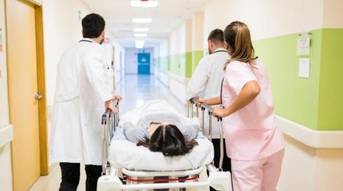 Ce se întâmplă dacă ajungi la UPU cu ambulanța. Medicii explică de ce nu intri automat primul
