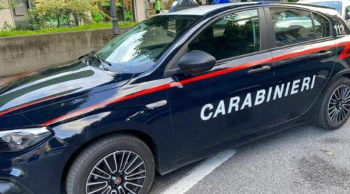 O româncă din Italia s a dat drept carabinier și a încercat să jefuiască o bătrână de 82 de ani