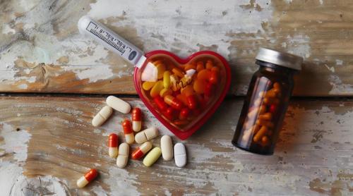 Schimbare majoră în cardiologie. Milioane de oameni ar putea avea nevoie de statine chiar dacă au risc cardiovascular redus