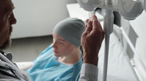 Ce să faci când începi chimioterapia: sfaturile pe care orice pacient ar trebui să le știe