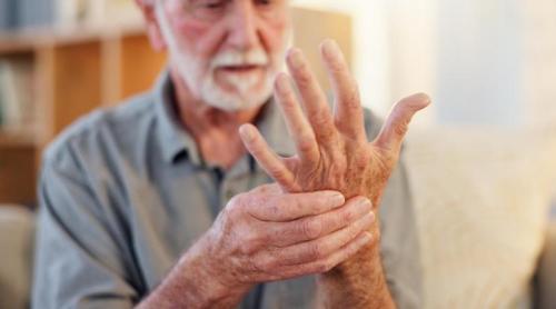 Detaliul din propria casă care îți crește riscul de Parkinson fără să știi