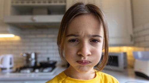 7, 10 sau 16 ani. Este prea târziu să schimbi comportamentul copilului tău? Un psiholog răspunde
