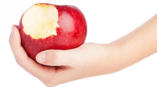Ce efect are un măr pe zi asupra sănătății. Adevărul din spatele unuia dintre cele mai cunoscute mituri alimentare