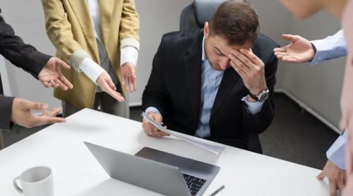 Cine poate ajunge să plătească datoriile unei firme. ANAF schimbă regulile privind răspunderea solidară